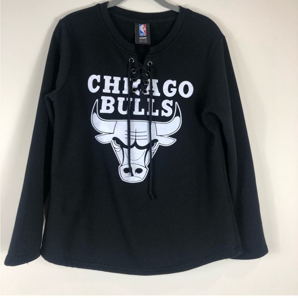 NBA Chicago bulls black sweatshirt